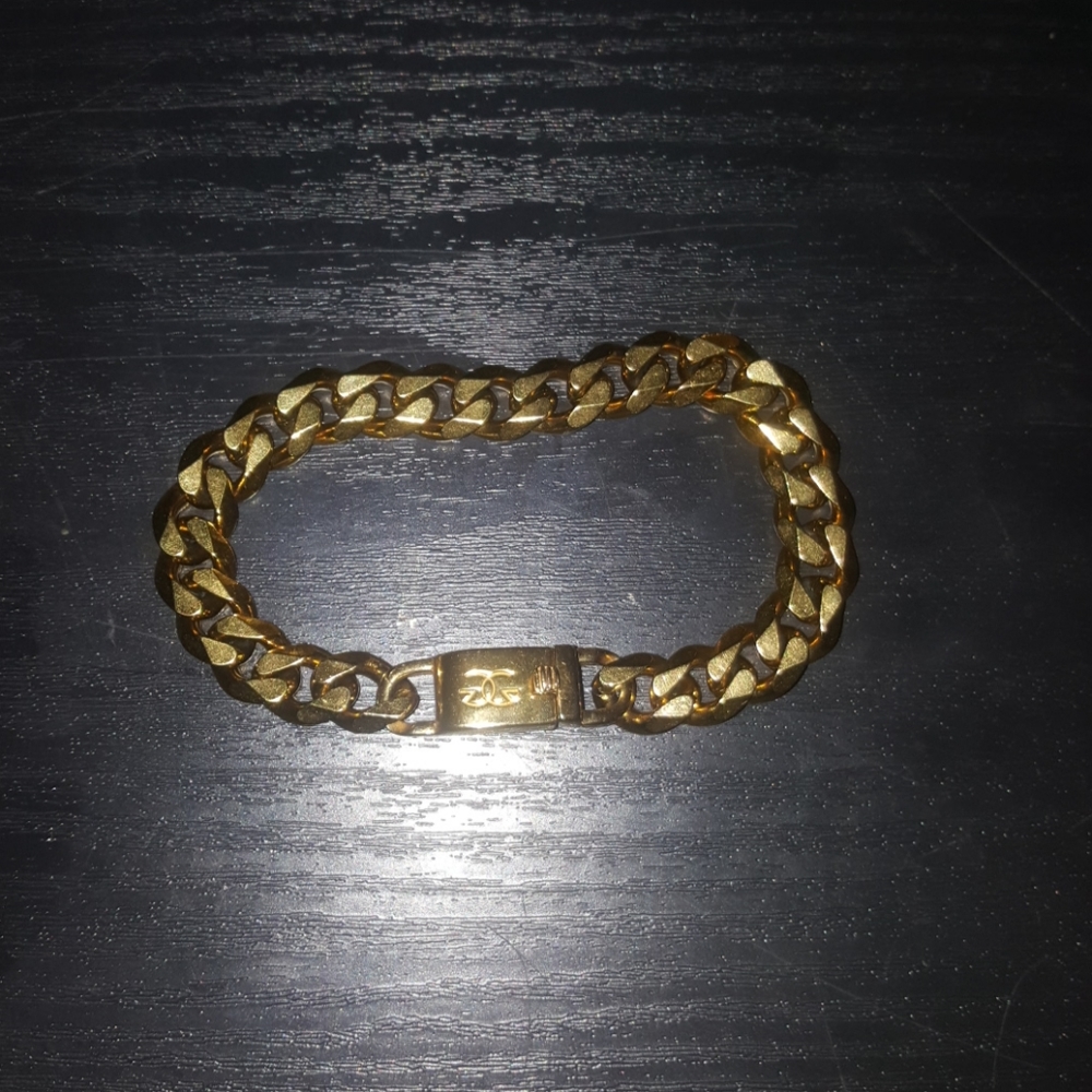 Cuban link bracelet